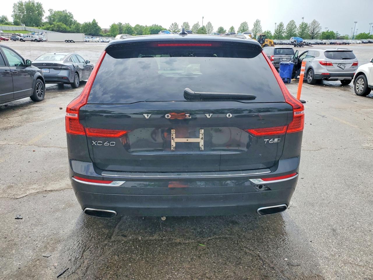 VOLVO XC60 2018 — 7