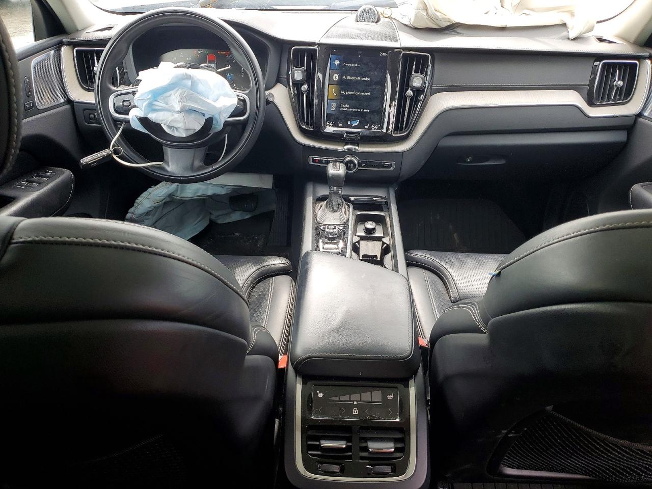 VOLVO XC60 2018 — 9