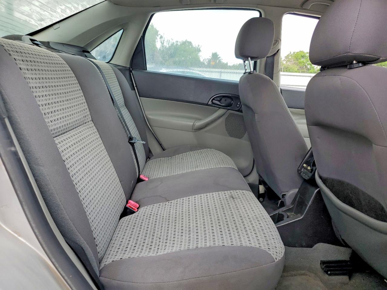 FORD FOCUS 2007 — 11