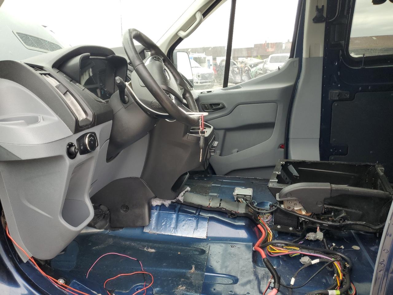 FORD TRANSIT 2018 — 8