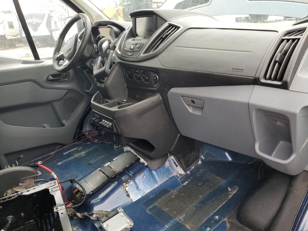 FORD TRANSIT 2018 — 9
