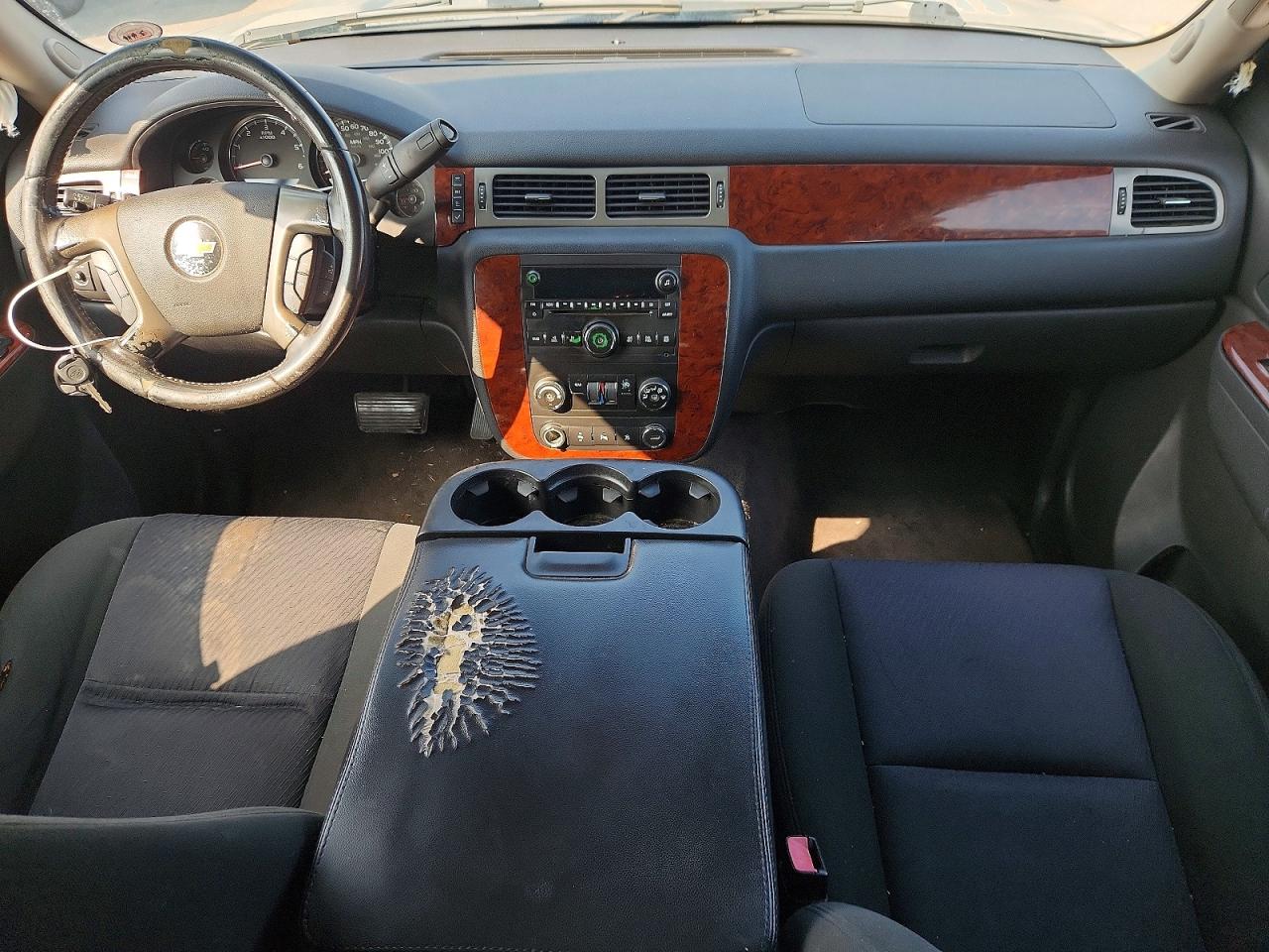 CHEVROLET TAHOE 2011 — 9