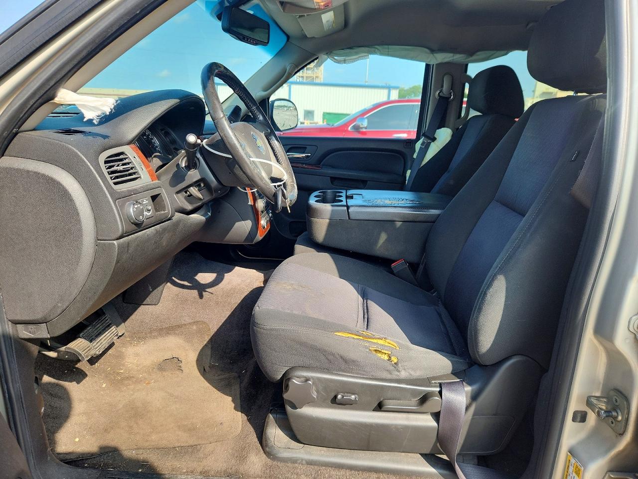 CHEVROLET TAHOE 2011 — 8