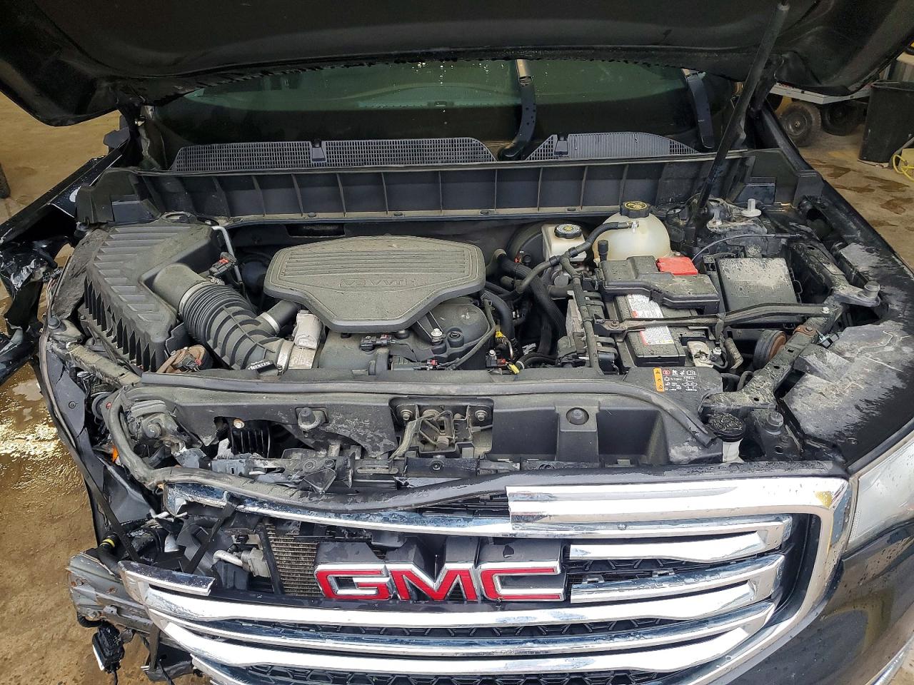 GMC ACADIA 2018 — 13