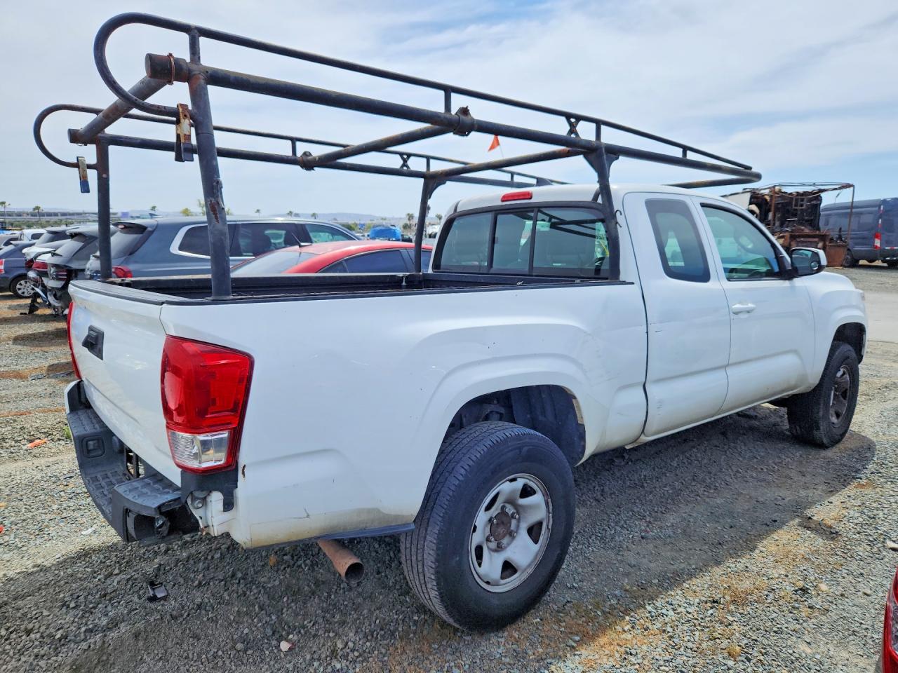 TOYOTA TACOMA 2018 — 4