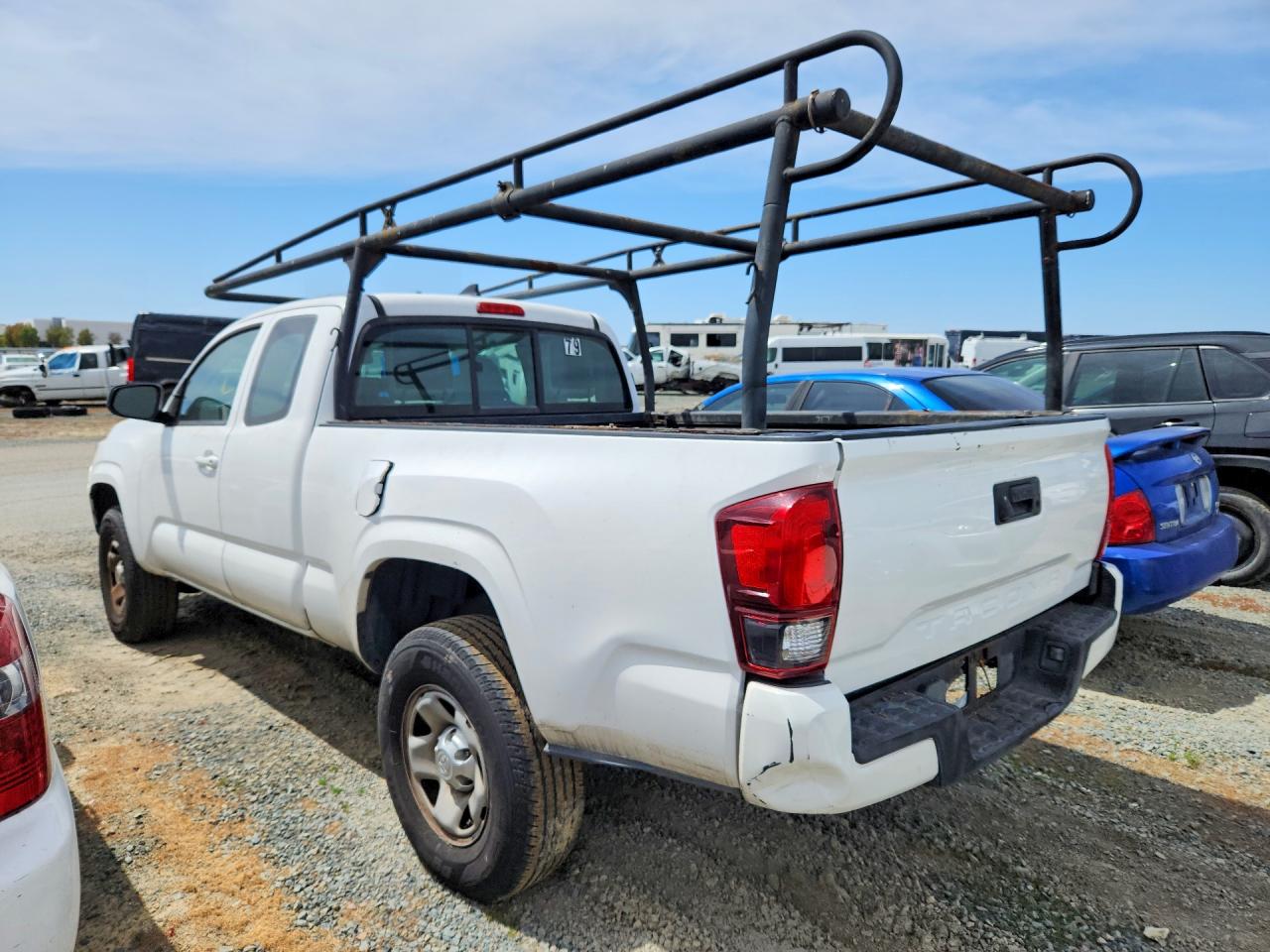TOYOTA TACOMA 2018 — 3