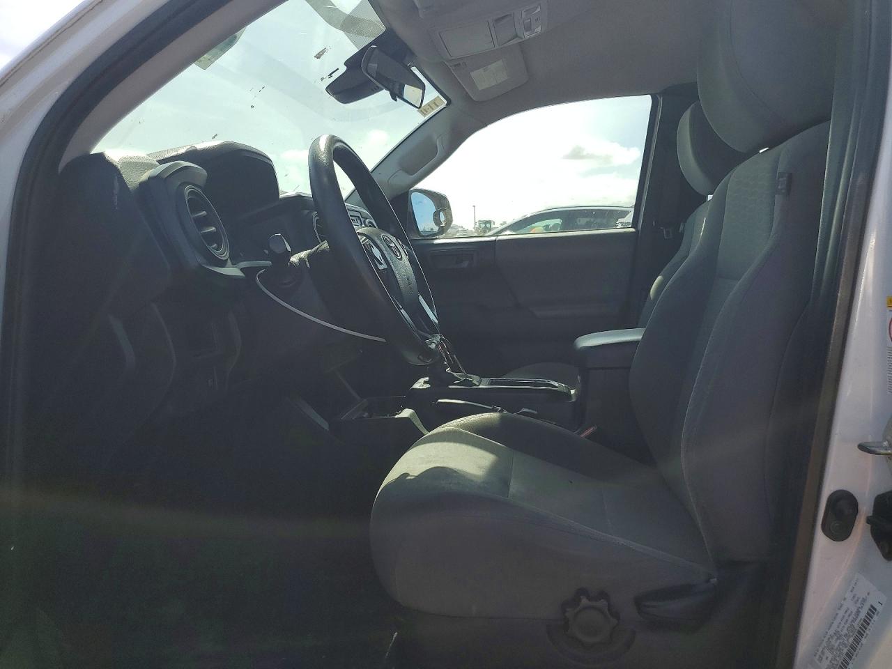 TOYOTA TACOMA 2018 — 8
