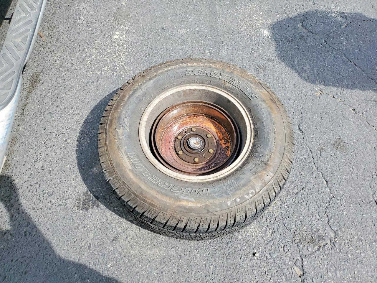 NISSAN XTERRA 2000 — 14