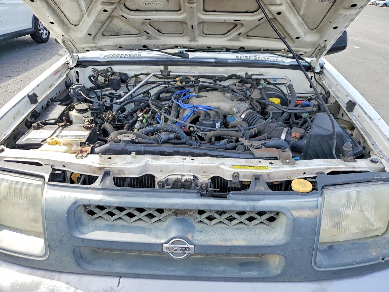 NISSAN XTERRA 2000 — 13