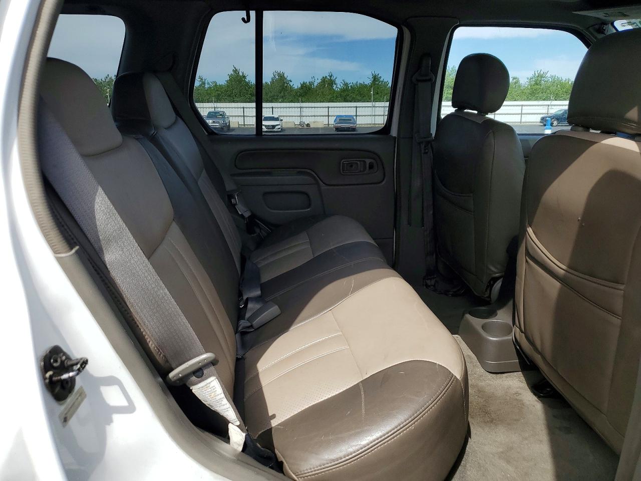 NISSAN XTERRA 2000 — 12