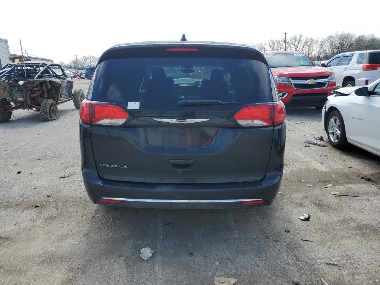 CHRYSLER PACIFICA 2019 — 7