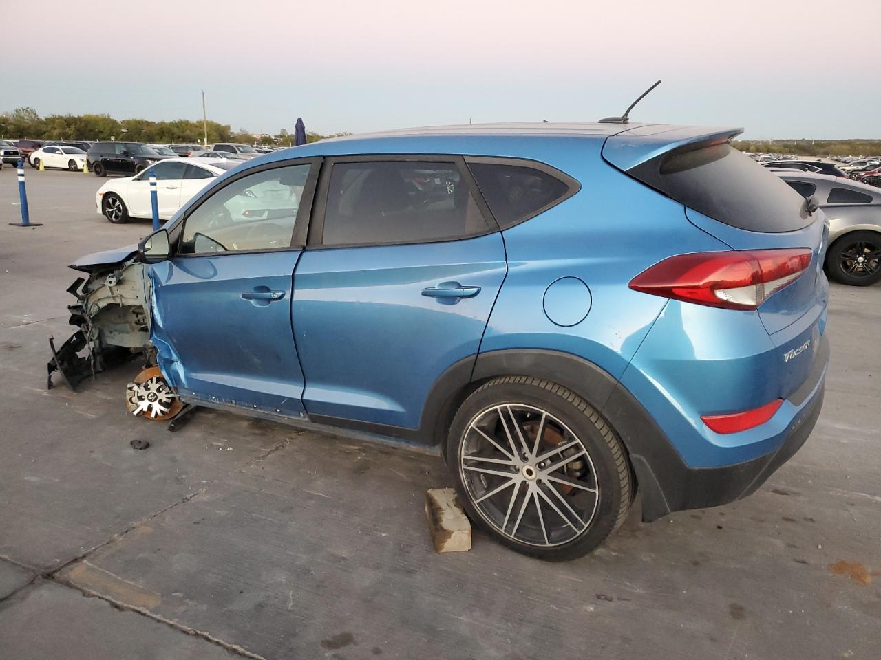 HYUNDAI TUCSON 2016 — 3