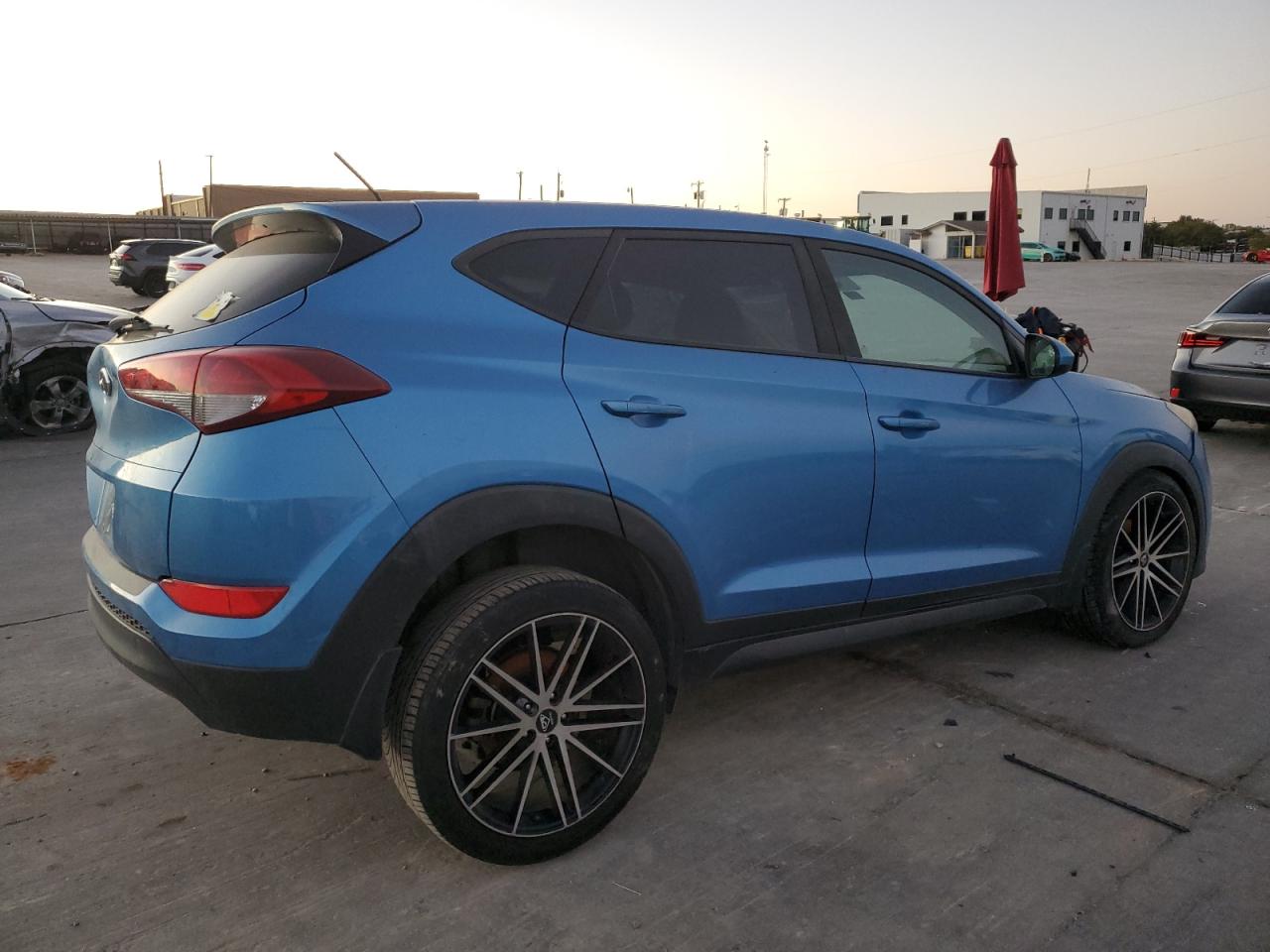 HYUNDAI TUCSON 2016 — 4