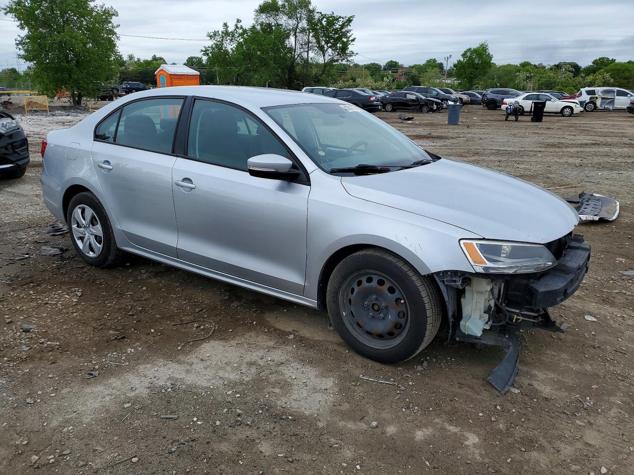 VOLKSWAGEN JETTA 2012 — 5