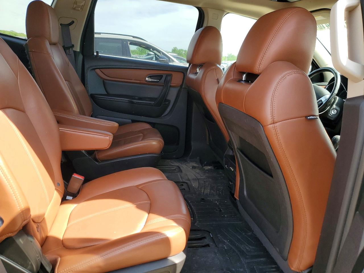 CHEVROLET TRAVERSE 2015 — 12
