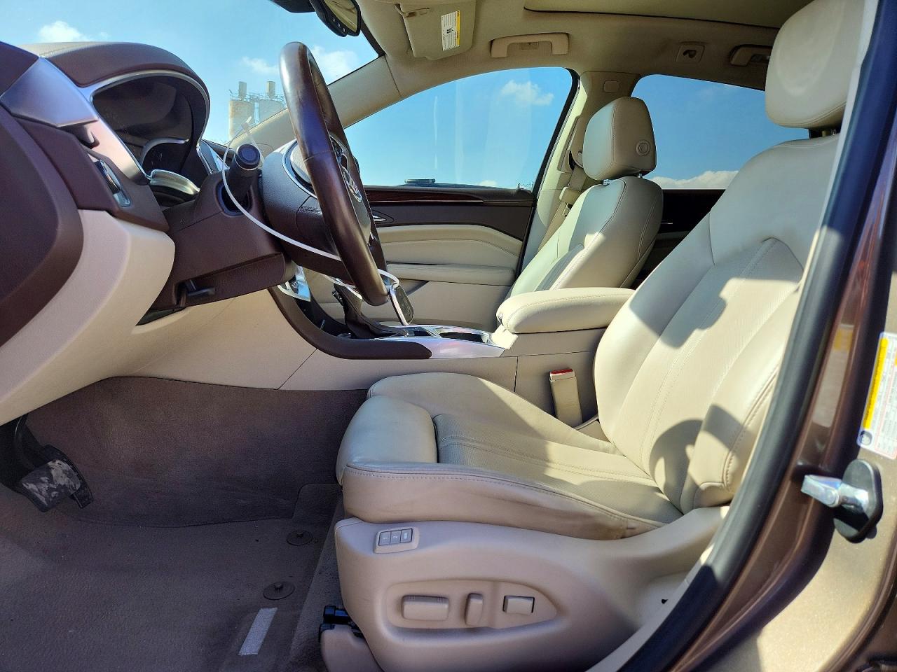 CADILLAC SRX 2015 — 8