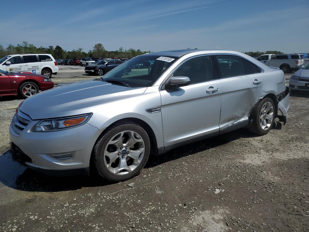 FORD TAURUS 2011 — 2