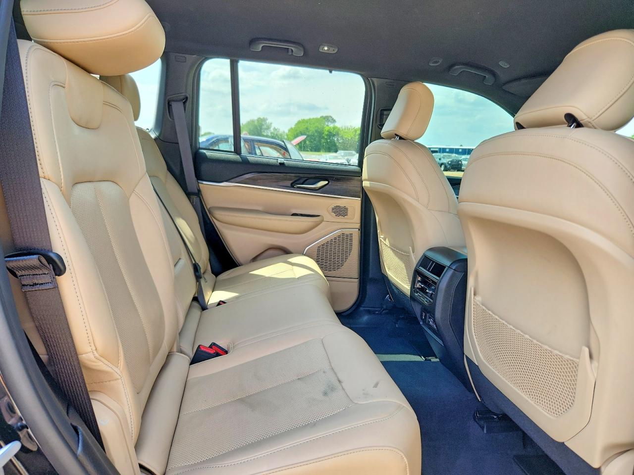 JEEP GRAND CHEROKEE 2023 — 12