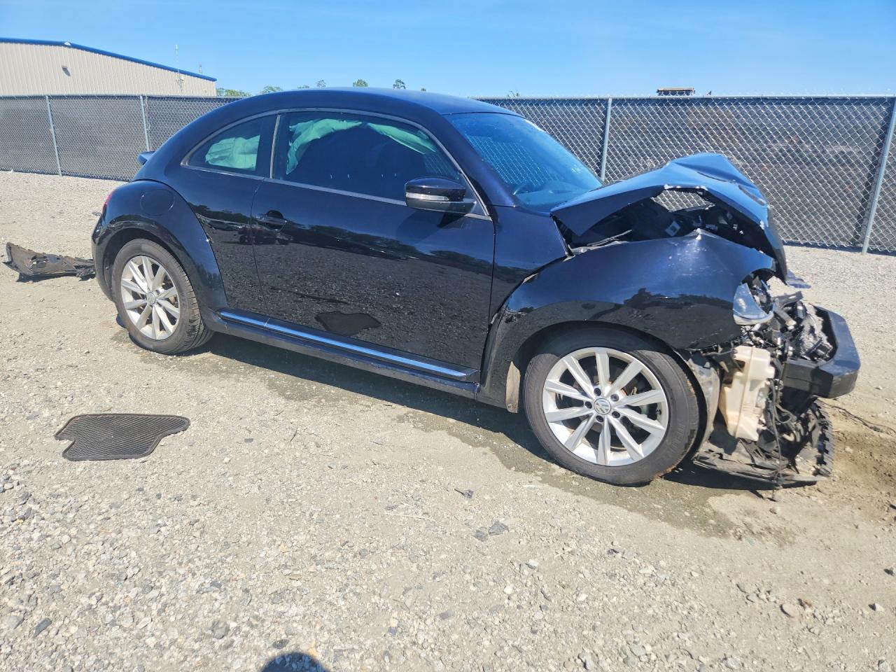 2018 VOLKSWAGEN BEETLE S