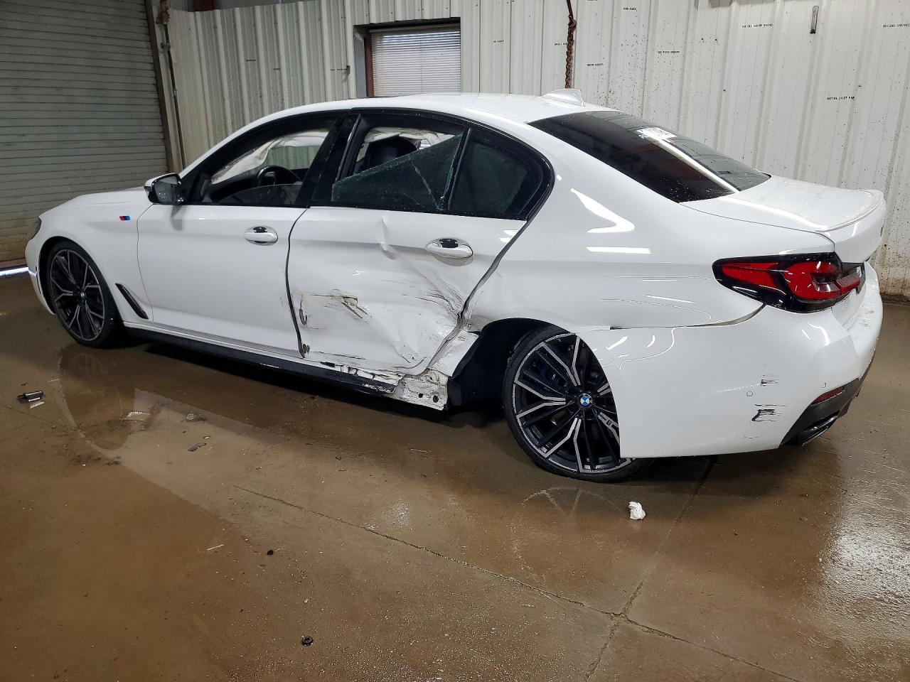 BMW M550XI 2021 — 3