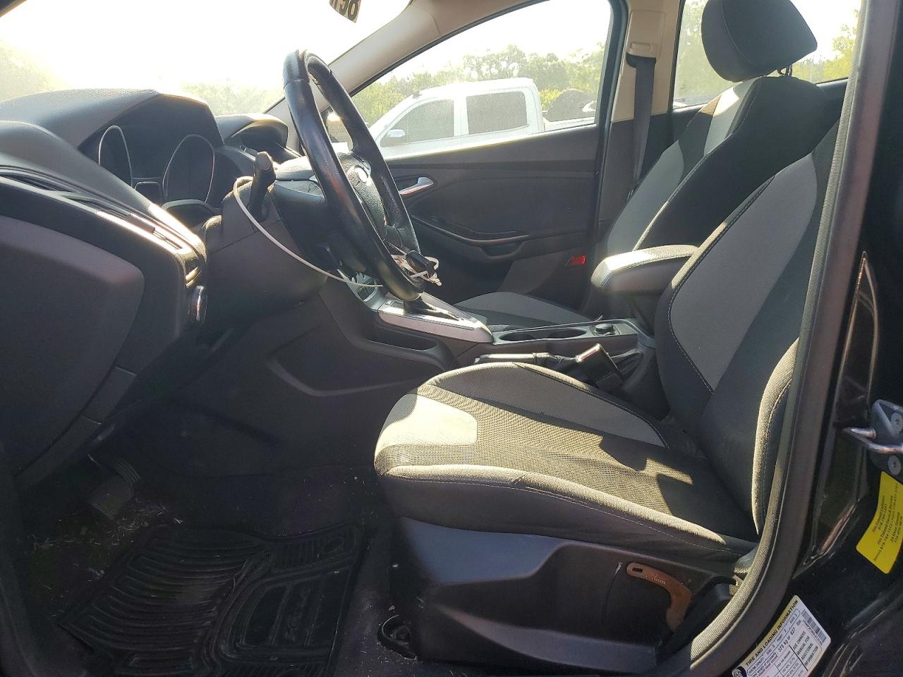 FORD FOCUS 2012 — 8