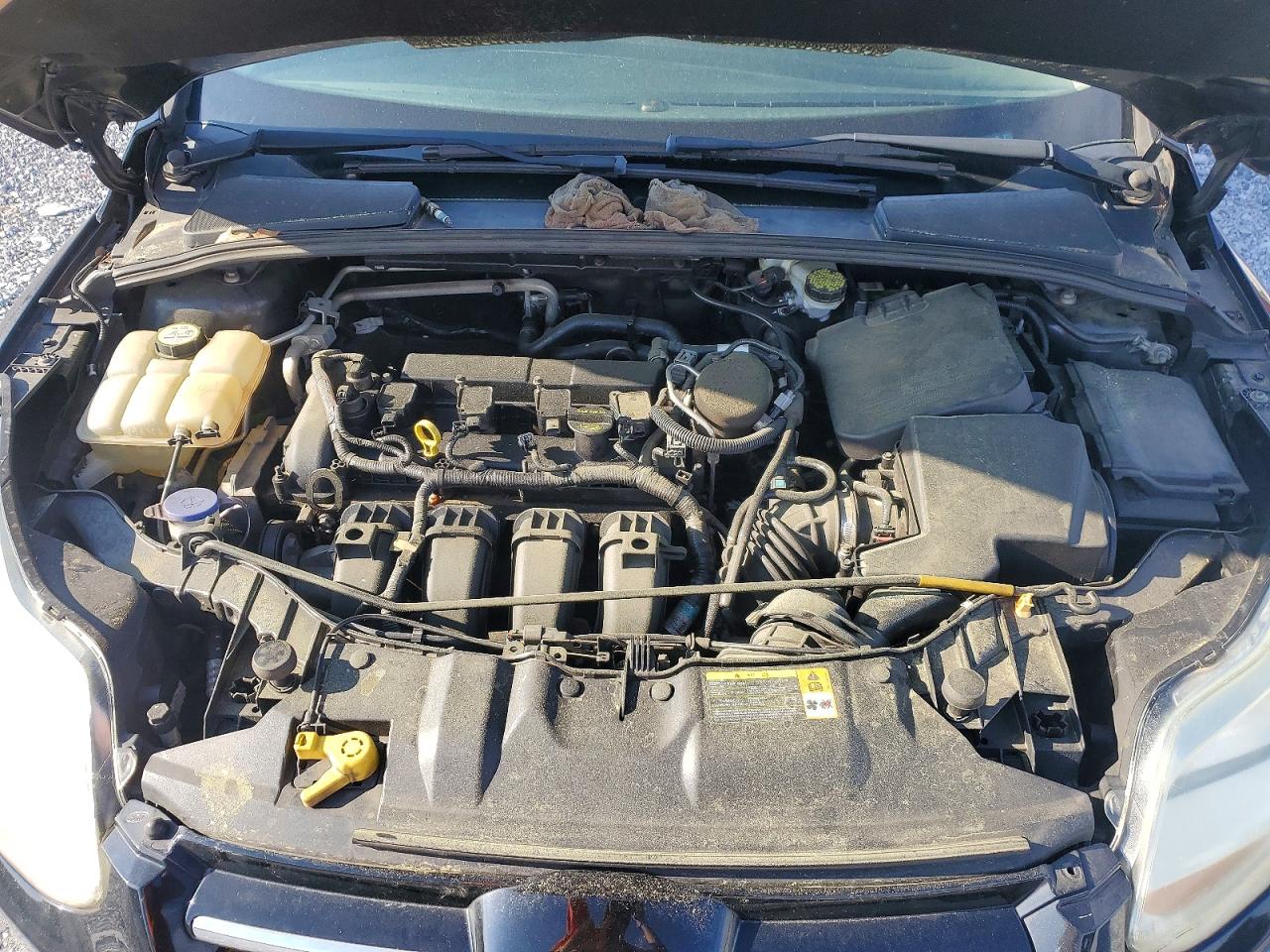 FORD FOCUS 2012 — 12
