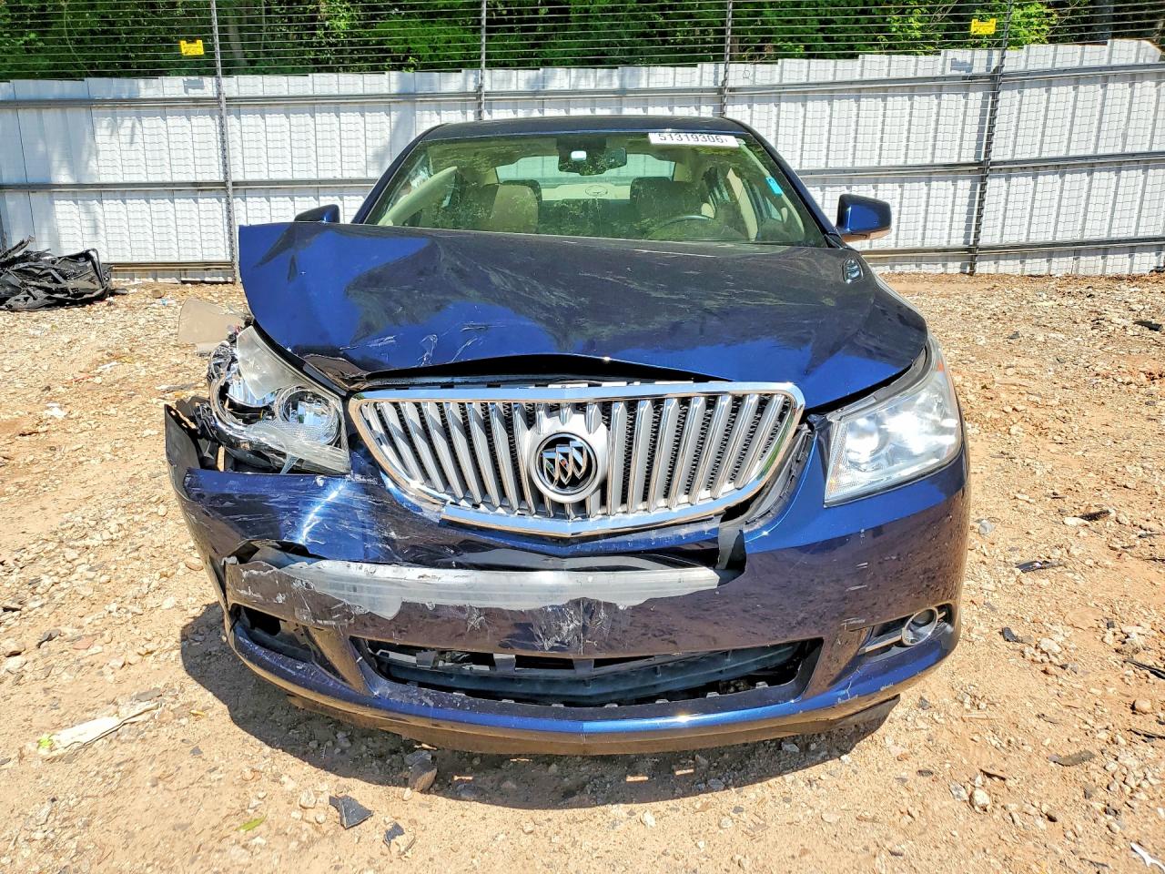 BUICK LACROSSE 2010 — 6