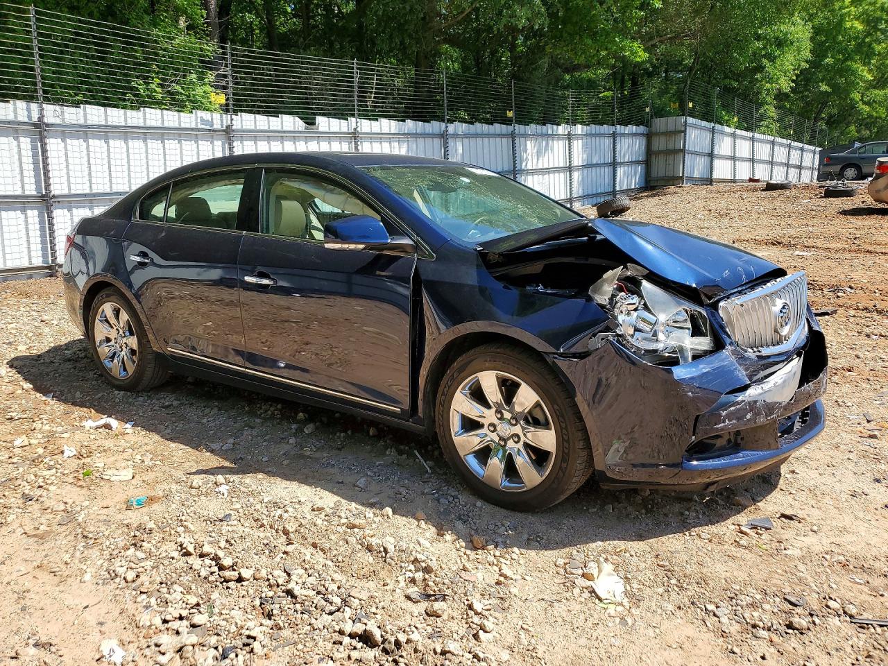 BUICK LACROSSE 2010 — 5