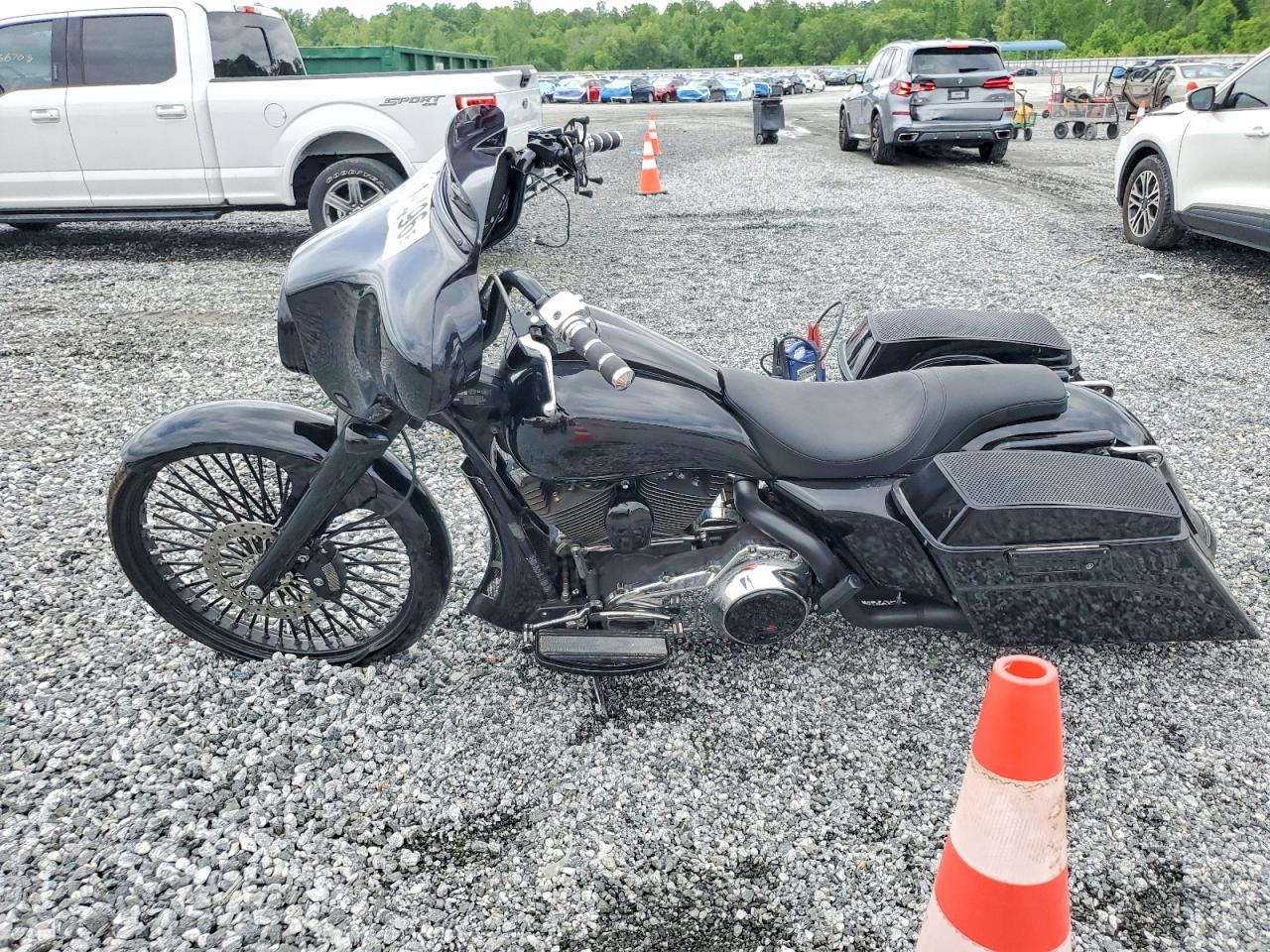 HARLEY-DAVIDSON FLHX 2007 — 4
