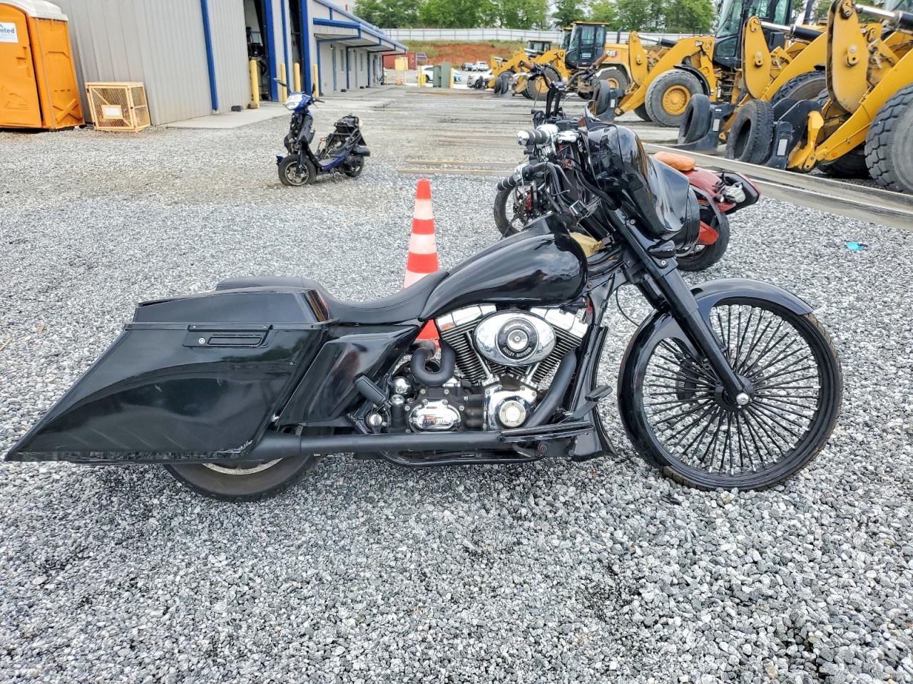 HARLEY-DAVIDSON FLHX 2007 — 2