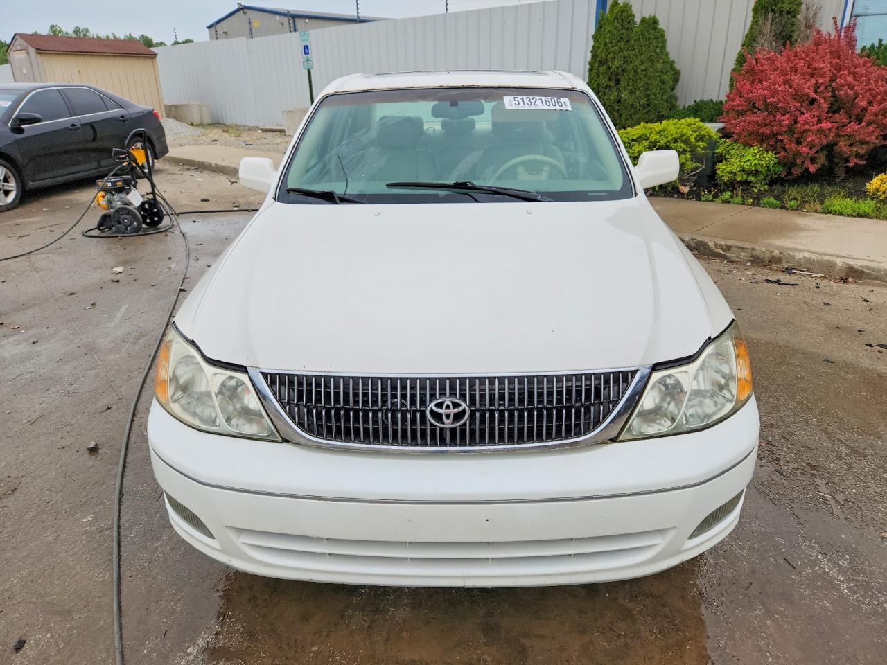 TOYOTA AVALON 2003 — 6