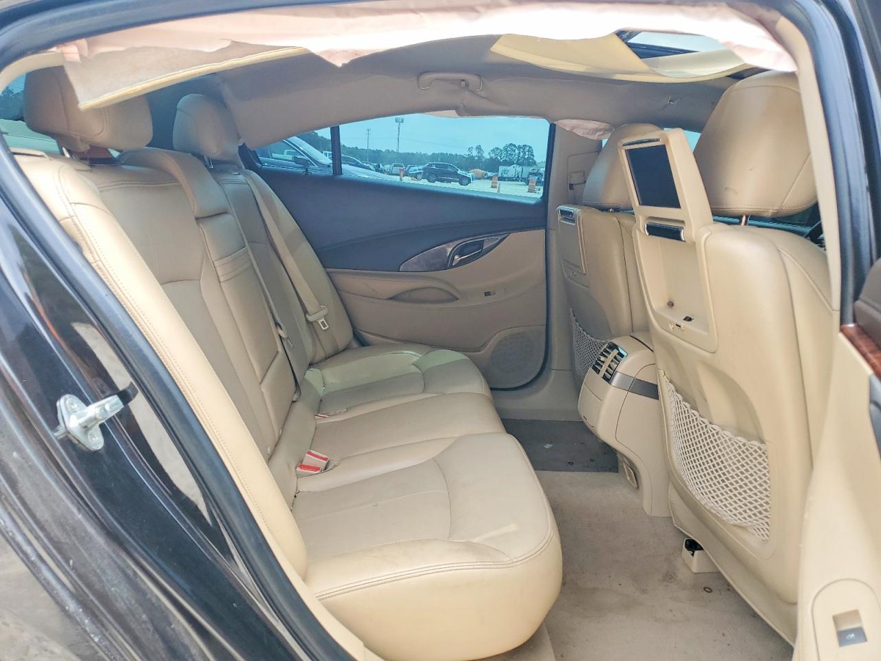 BUICK LACROSSE 2013 — 11