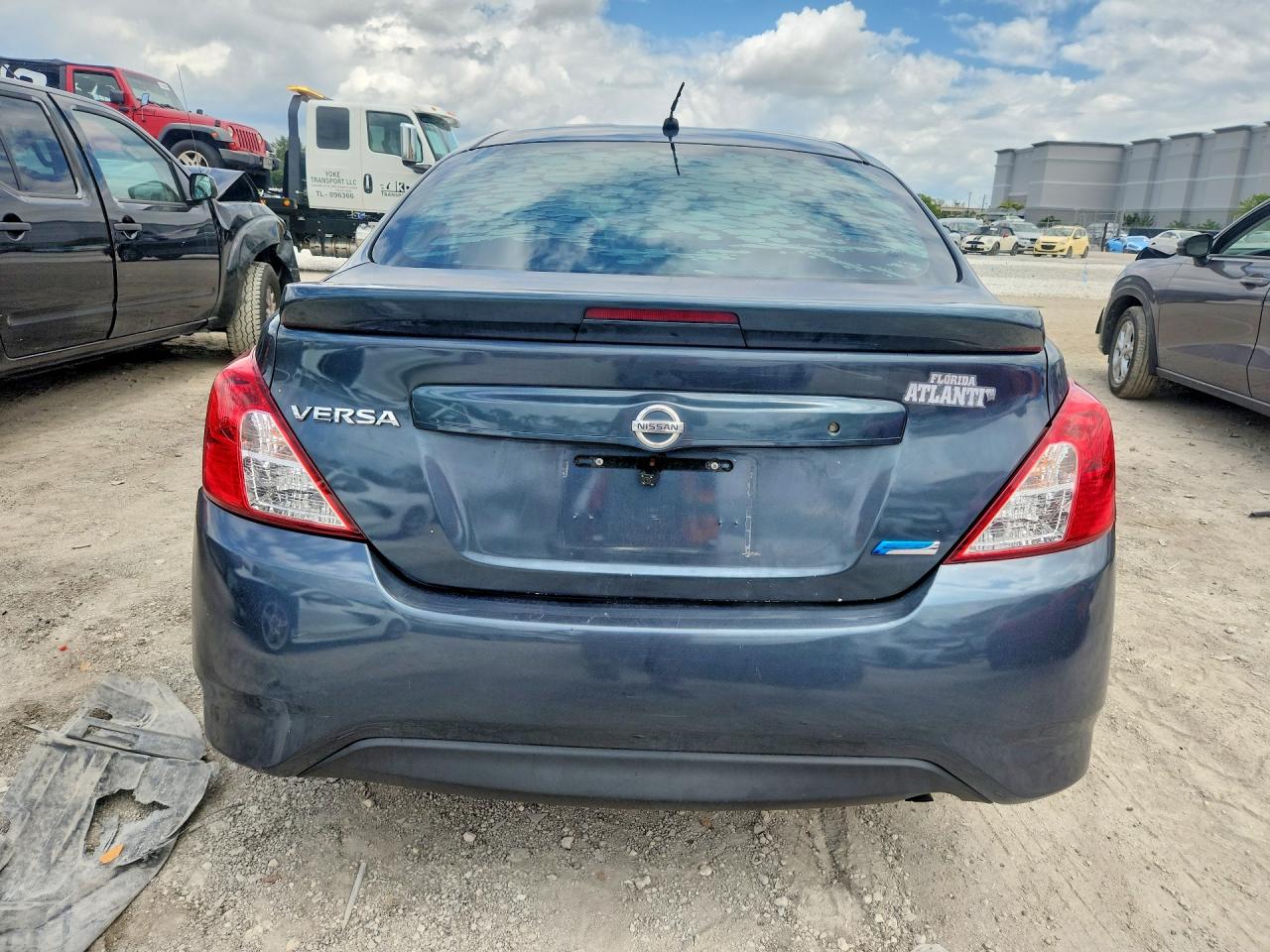 NISSAN VERSA 2015 — 7
