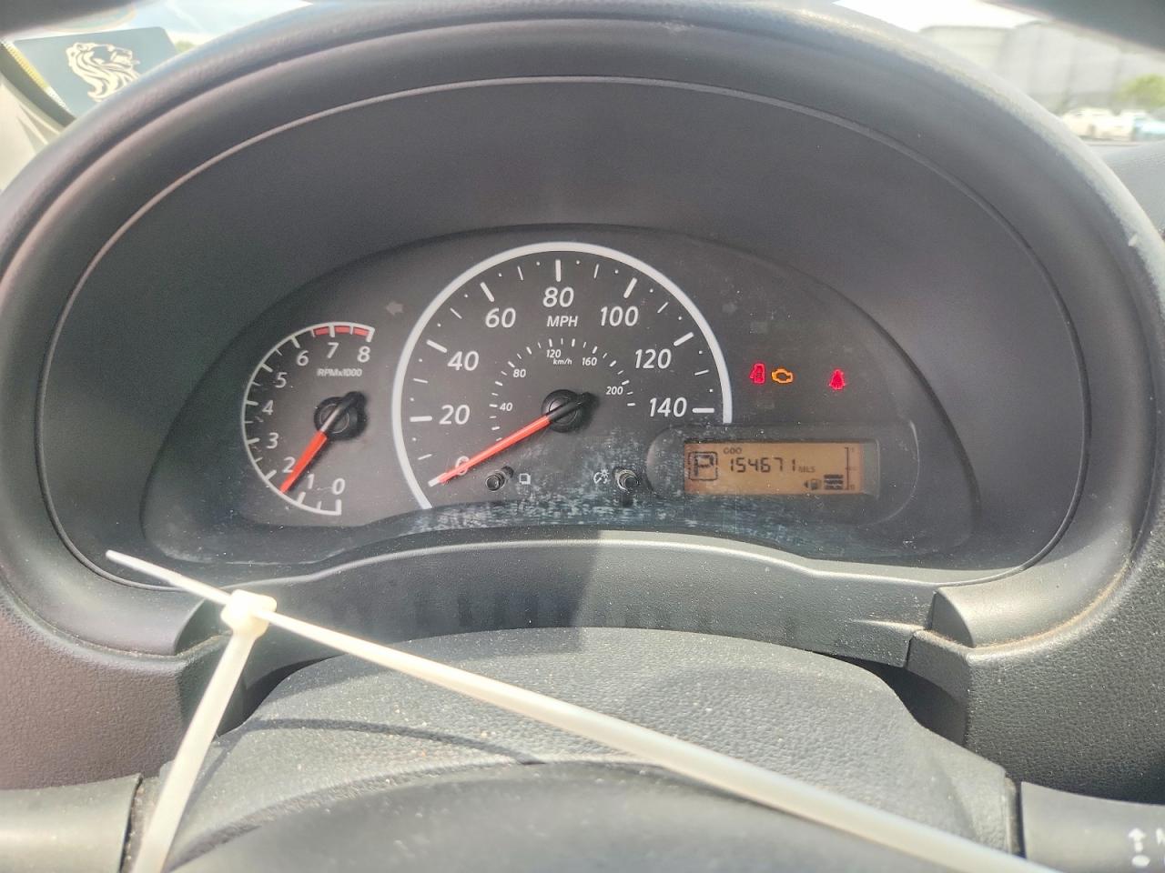 NISSAN VERSA 2015 — 10