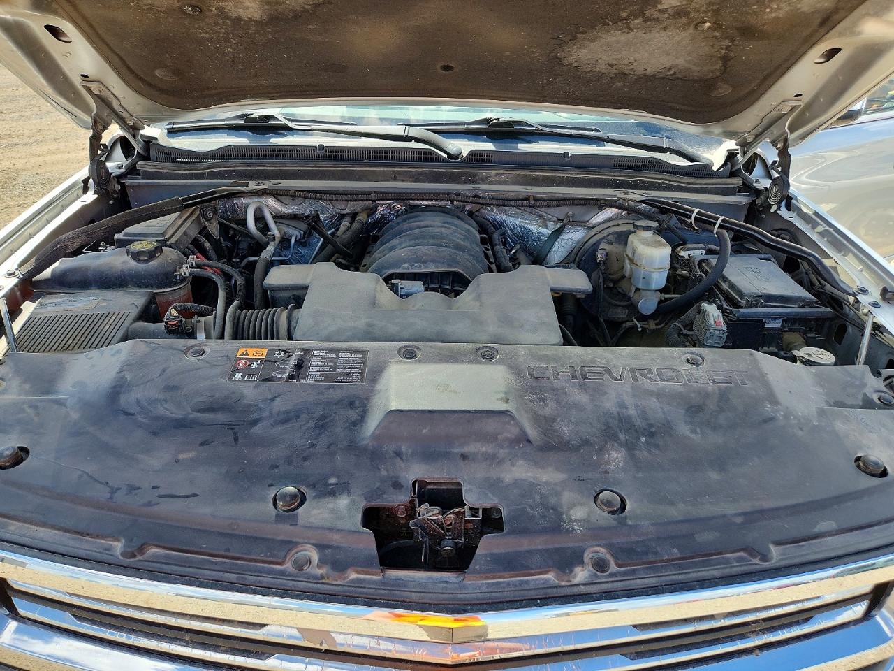CHEVROLET SUBURBAN 2015 — 13