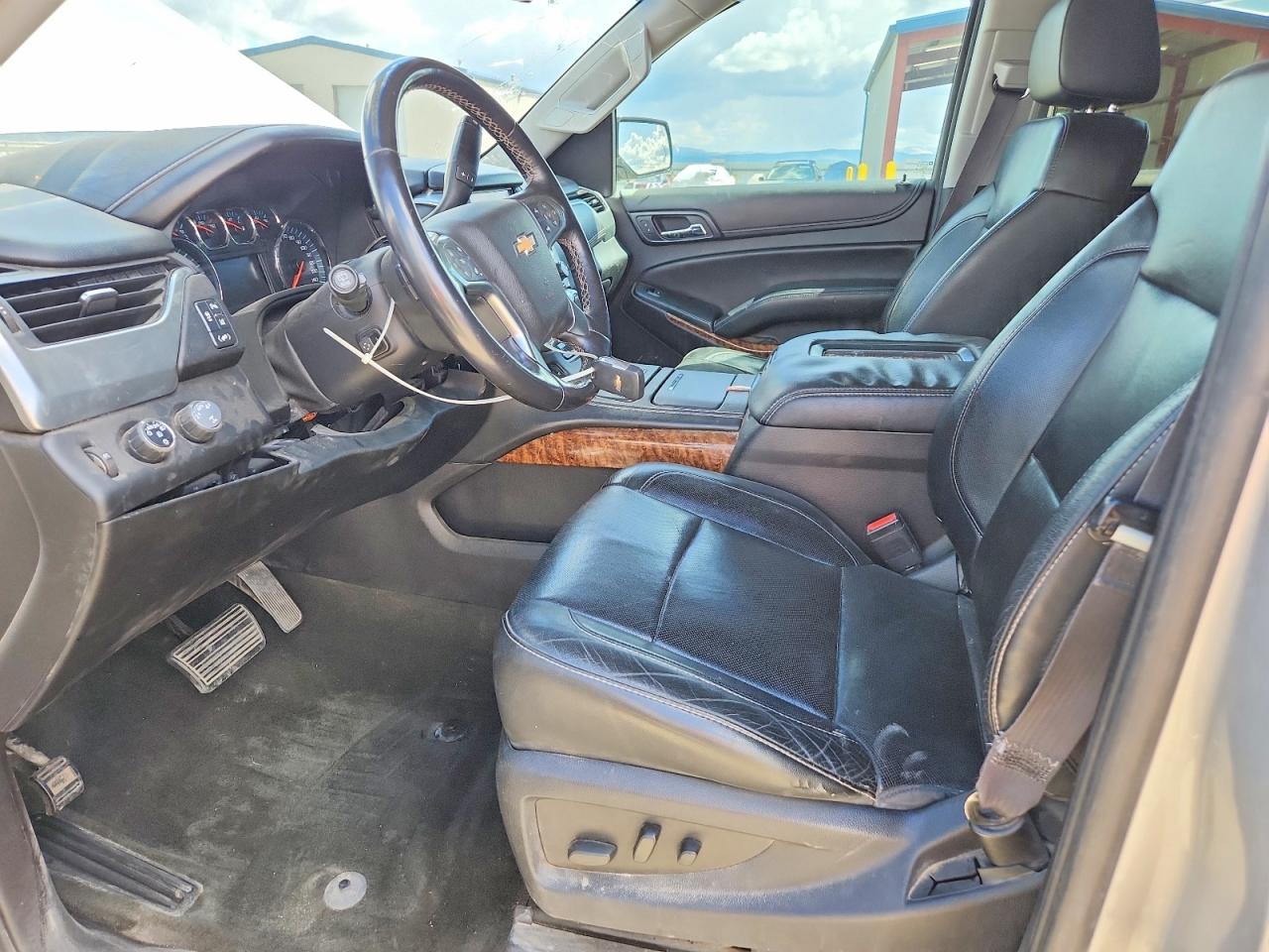 CHEVROLET SUBURBAN 2015 — 8