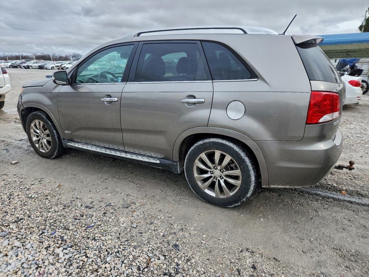 KIA SORENTO 2012 — 3