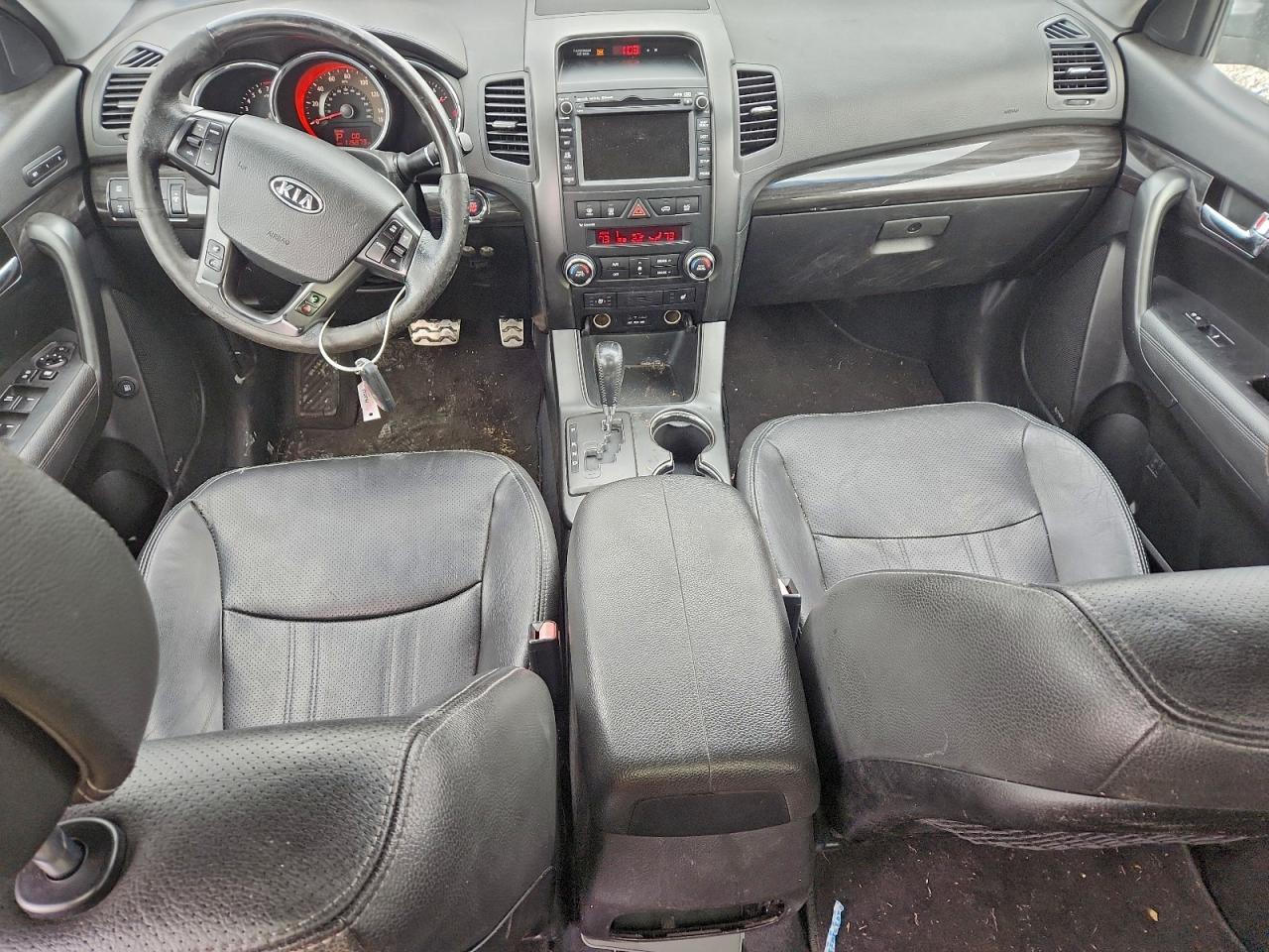 KIA SORENTO 2012 — 9