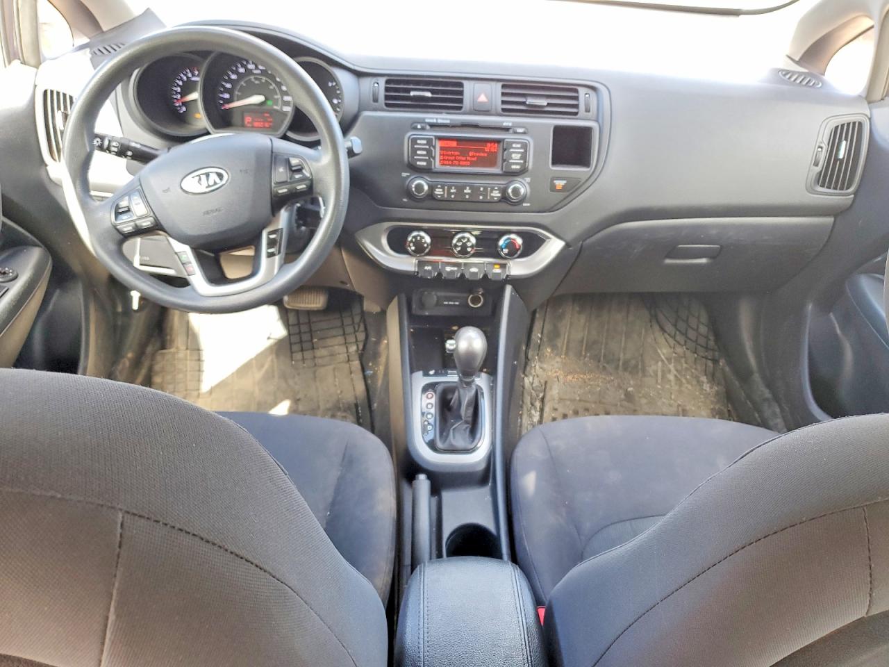 KIA RIO 2012 — 9