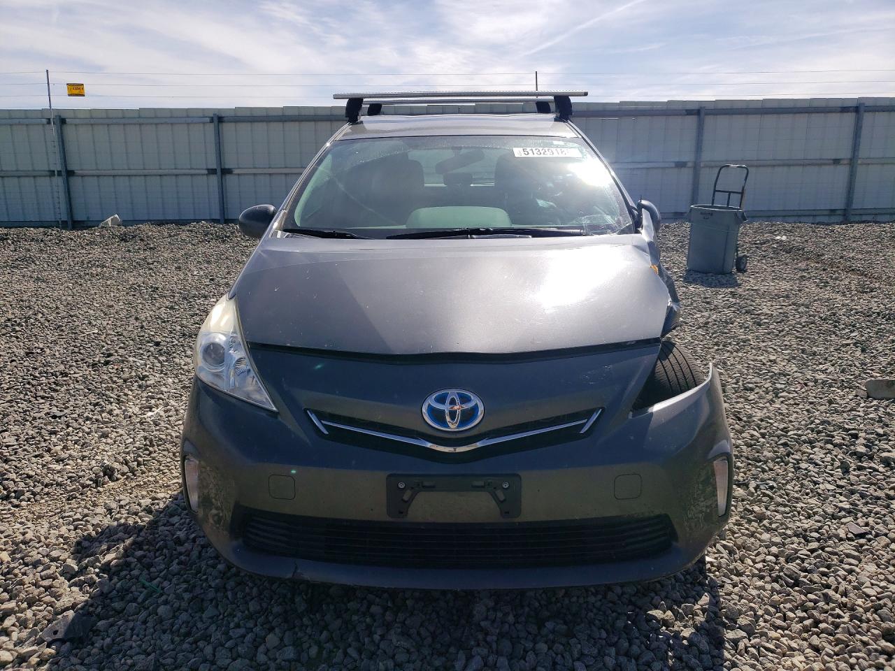 TOYOTA PRIUS V 2012 — 6