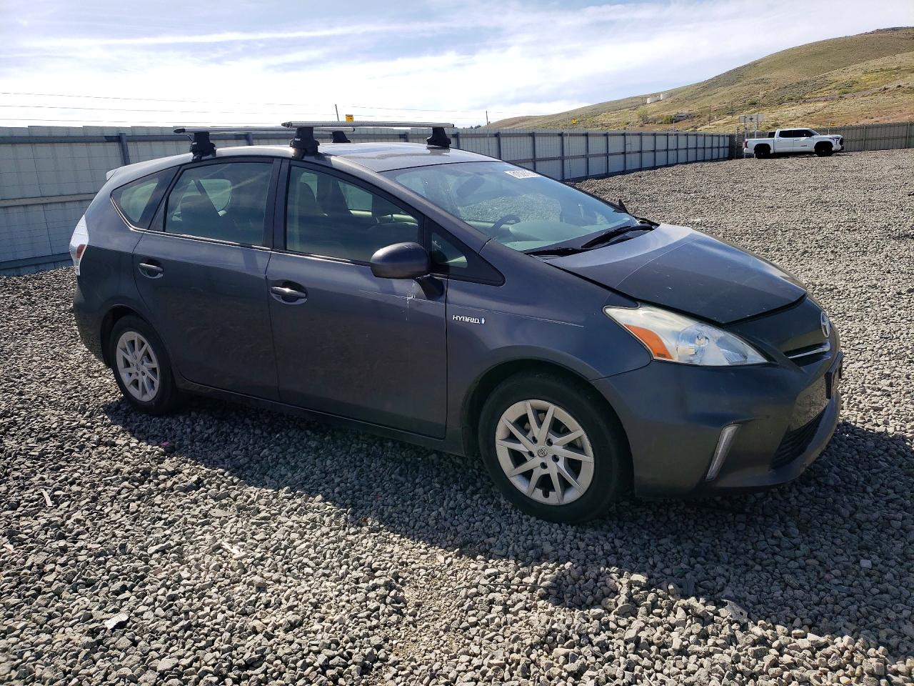 TOYOTA PRIUS V 2012 — 5