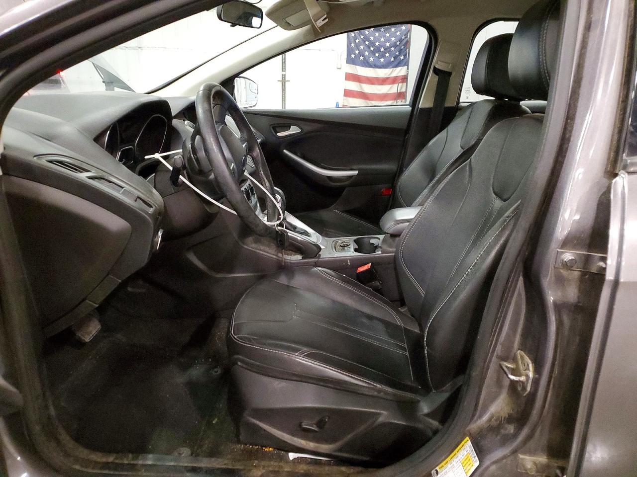 FORD FOCUS 2013 — 8