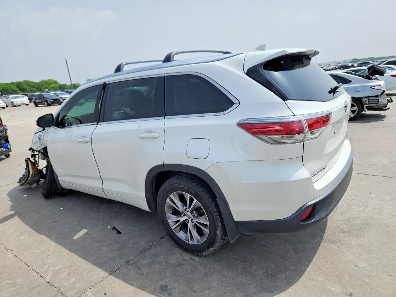 TOYOTA HIGHLANDER 2015 — 3