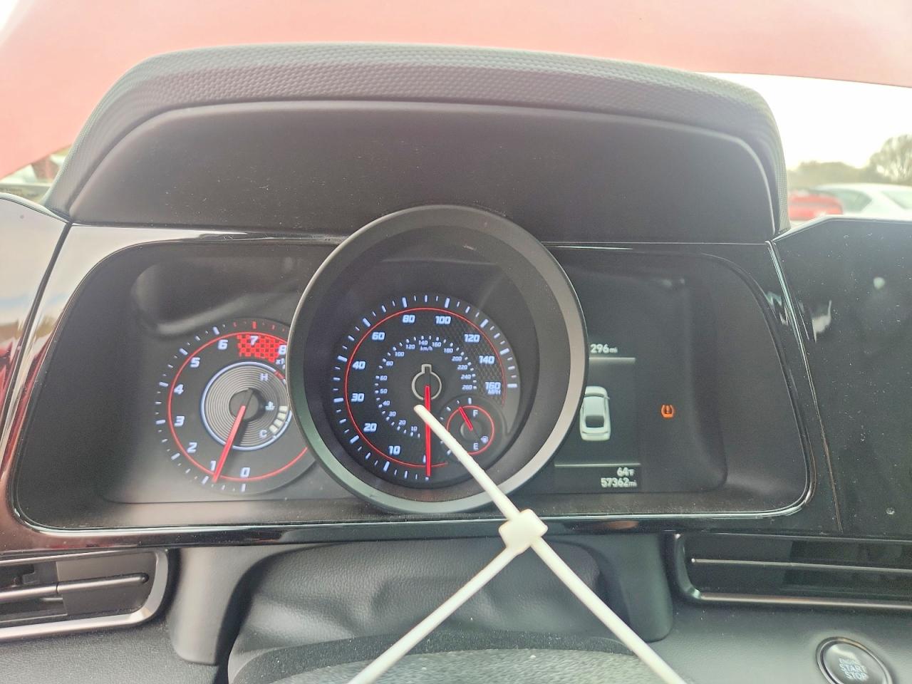 HYUNDAI ELANTRA 2022 — 10