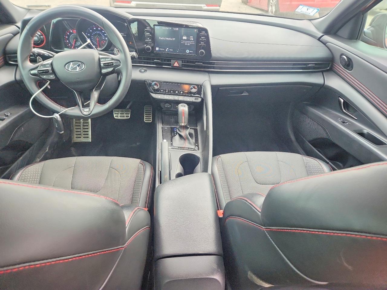 HYUNDAI ELANTRA 2022 — 9