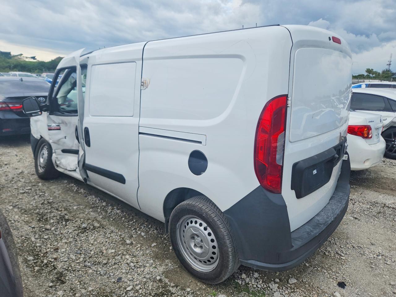 RAM PROMASTER CITY 2018 — 3