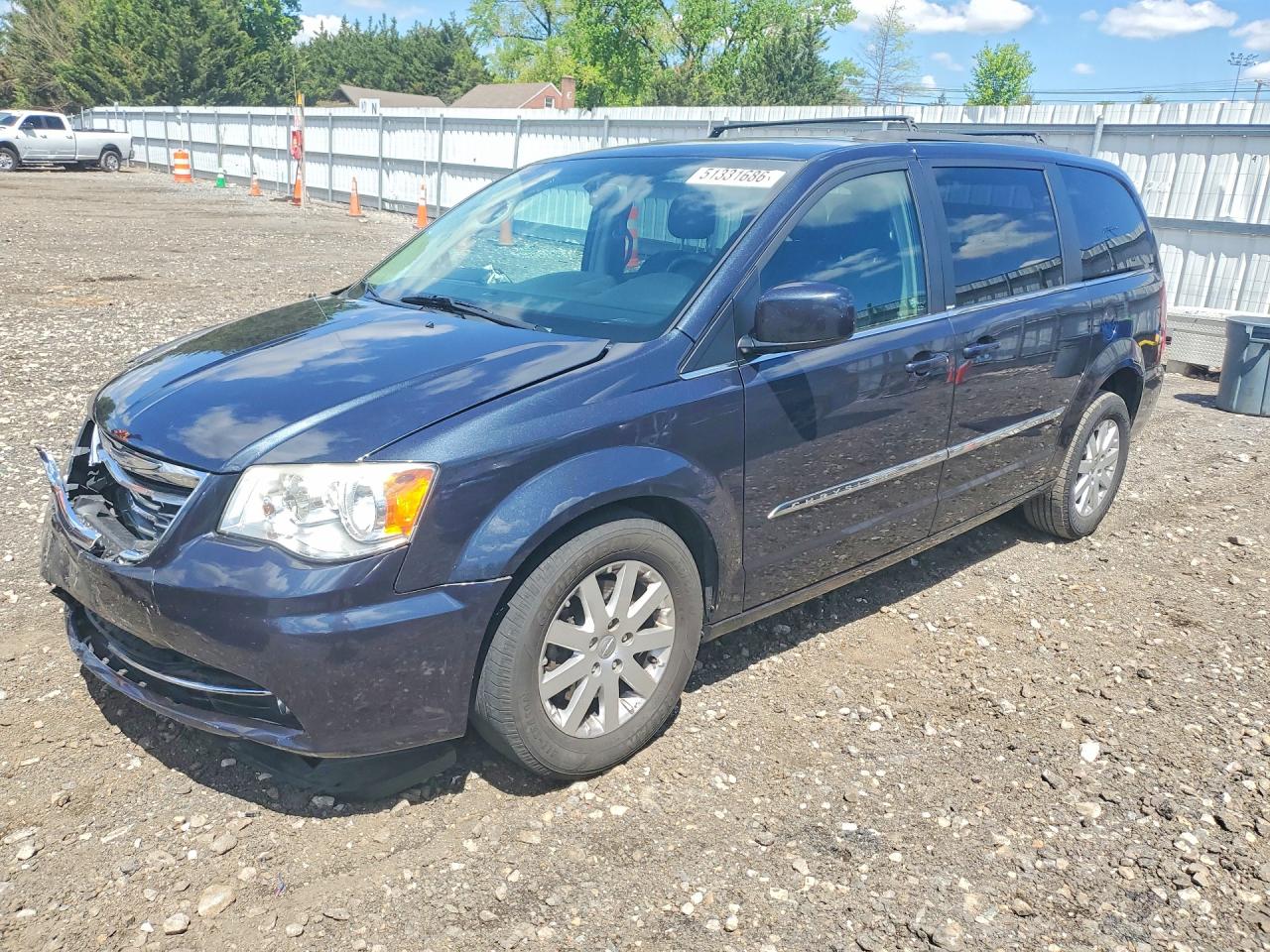 CHRYSLER TOWN & COUNTRY 2014 — 2