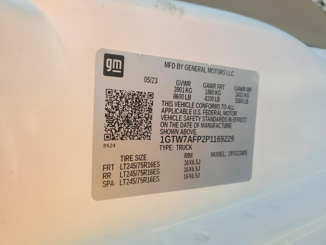GMC SAVANA 2023 — 11