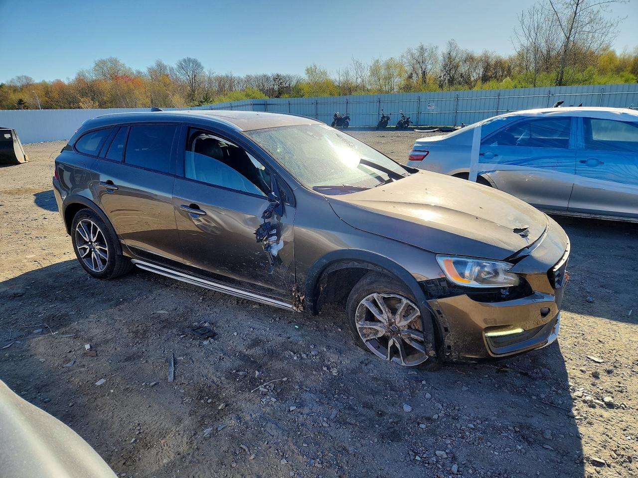 VOLVO V60 CROSS COUNTRY 2015 — 5
