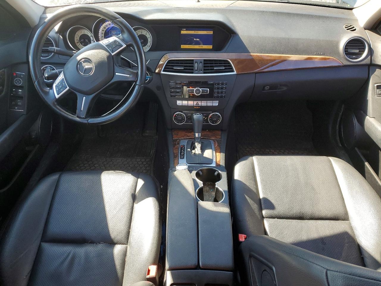 MERCEDES-BENZ C 2012 — 9